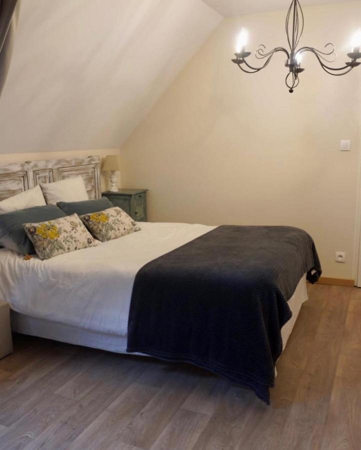Kasaloc Apartment Maintenon Exterior photo